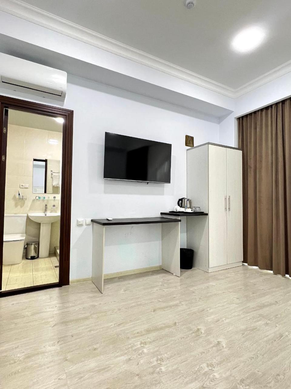 Viva Hotel Tashkent Exterior photo